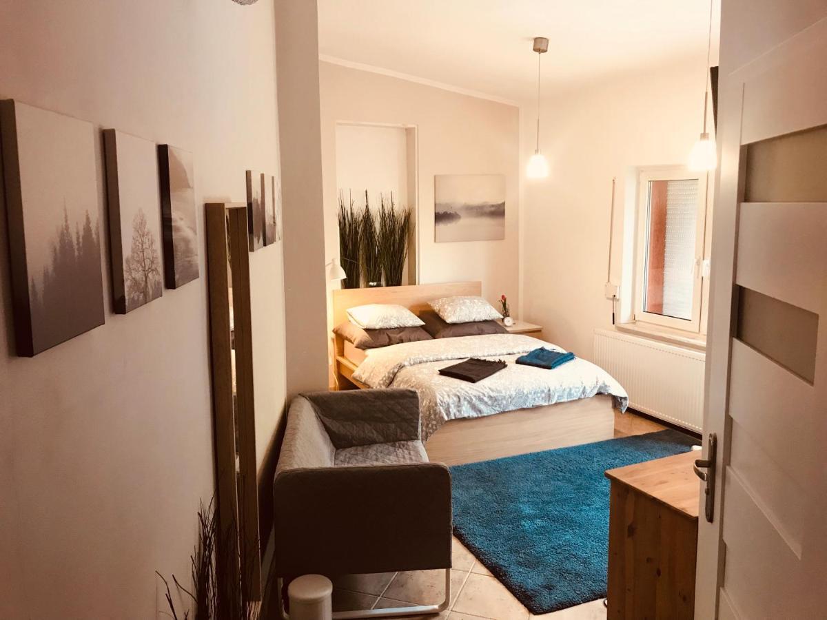 Apartament Starowka Zielona Góra Esterno foto